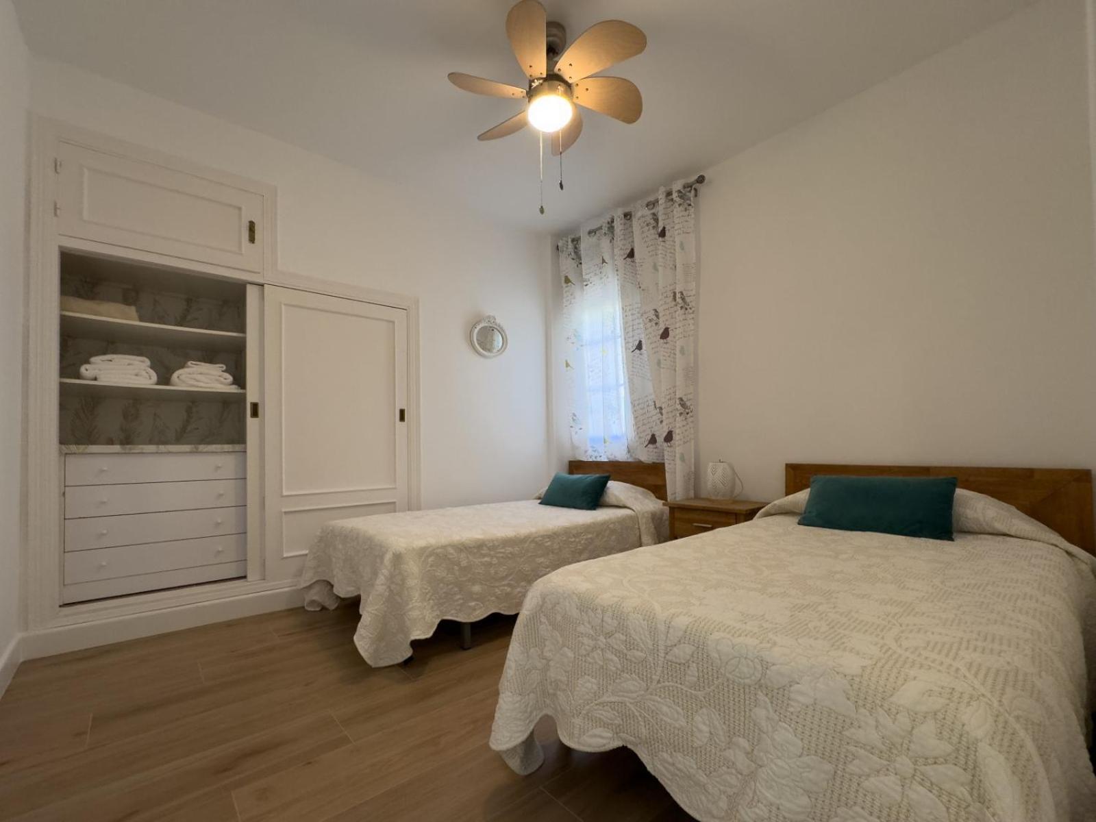 La Tortuga I, Encantador Apartamento Con Garaje En Primera Linea De Playa 塔里法 外观 照片